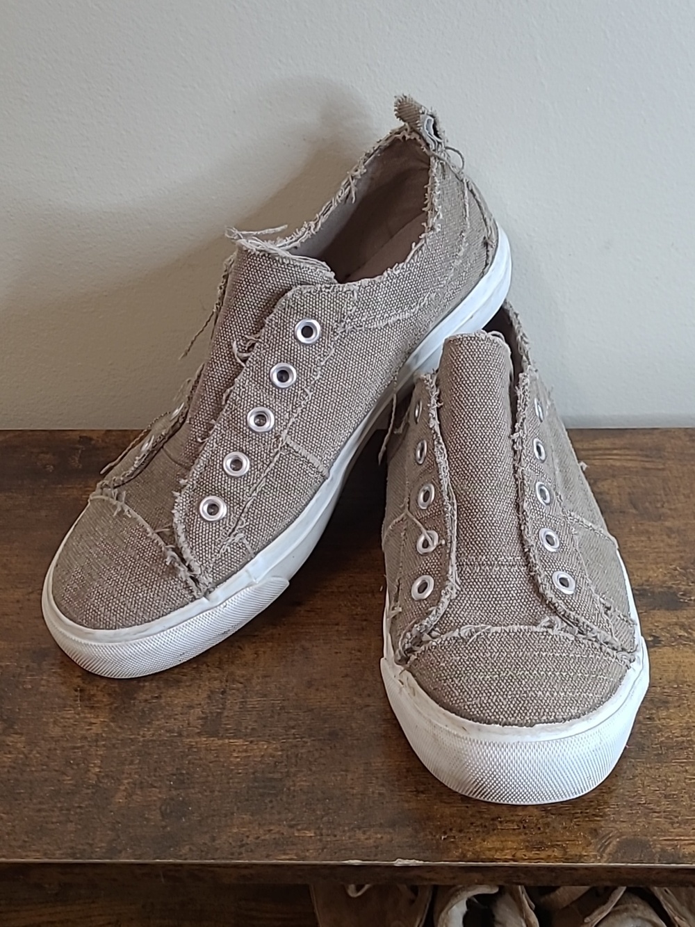 Corkys Taupe Frayed Edge Canvas Slip-On Sneakers size 7